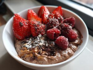 Chocolate protein oats
