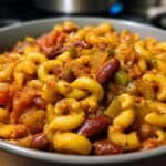Vegan chili mac